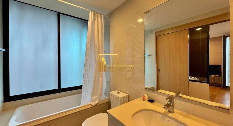 For rent 2 bedrooms serviced apartment in Watthana, Bangkok