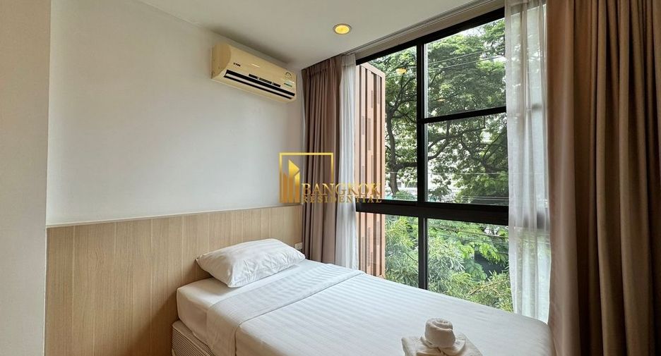 For rent 2 bedrooms serviced apartment in Watthana, Bangkok
