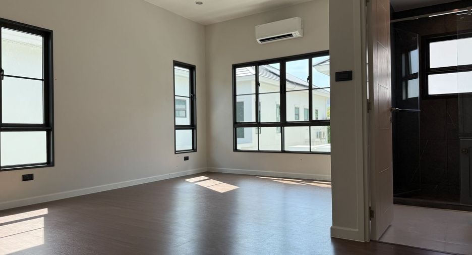 For rent 4 bed house in Bang Phli, Samut Prakan
