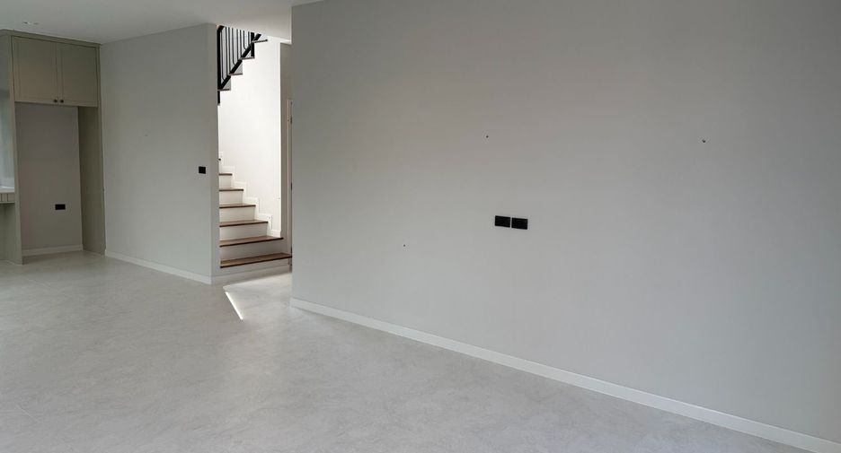 For rent 4 bed house in Bang Phli, Samut Prakan