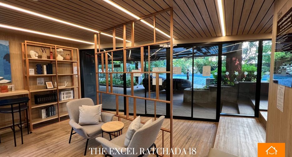 For sale 1 bed condo in Huai Khwang, Bangkok