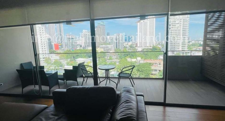 For sale 4 bedrooms condo in Watthana, Bangkok