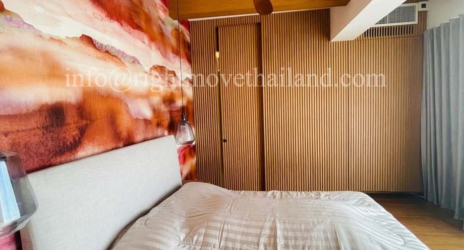 For sale 4 bedrooms condo in Watthana, Bangkok