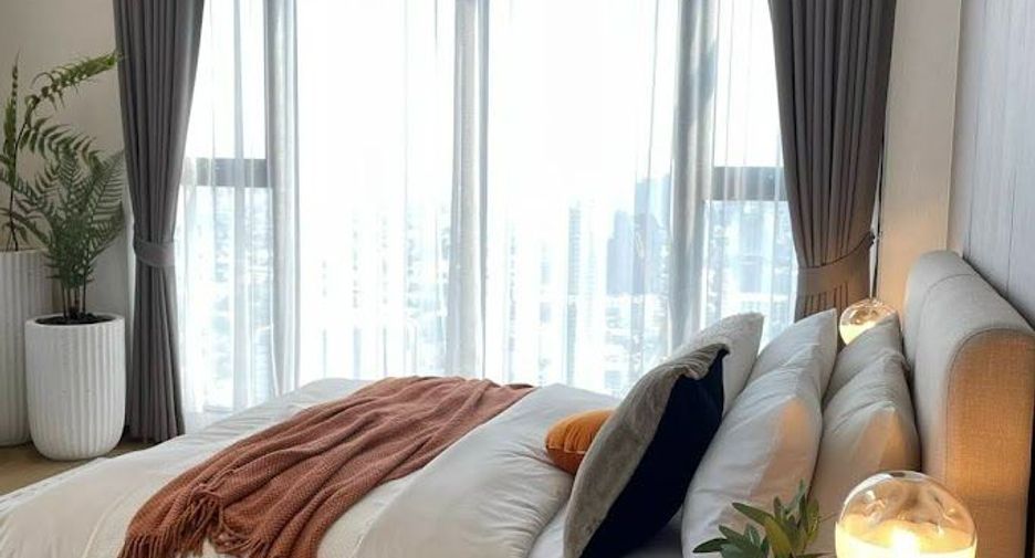 For sale 3 ベッドルーム condo in Khlong Toei, Bangkok