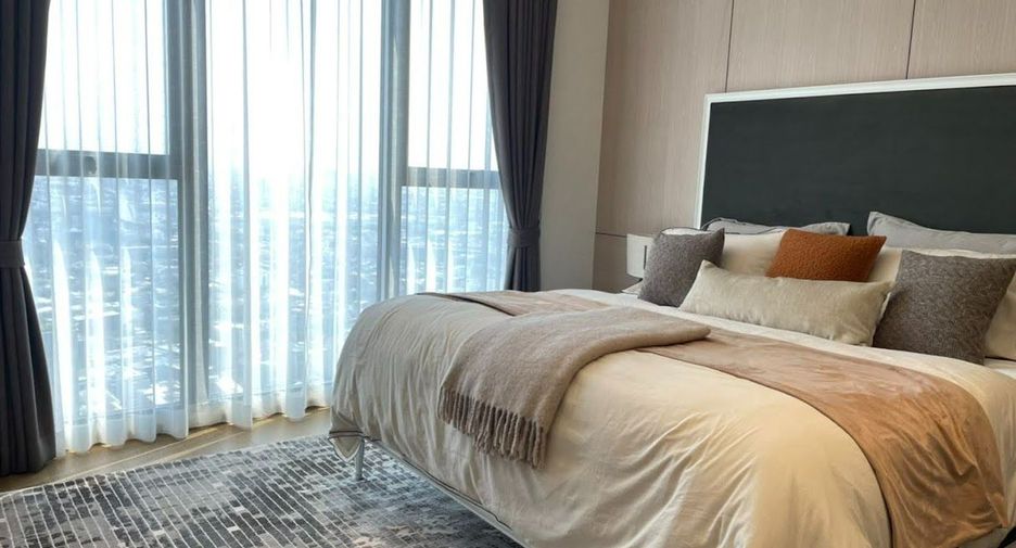 For sale 3 ベッドルーム condo in Khlong Toei, Bangkok