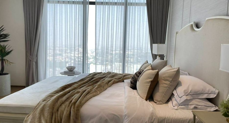 For sale 3 ベッドルーム condo in Khlong Toei, Bangkok