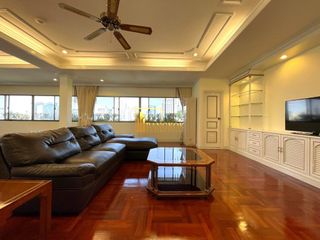 Apartamento en alquiler de 3 habitaciones en Watthana, Bangkok