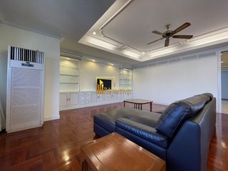 Apartamento en alquiler de 3 habitaciones en Watthana, Bangkok