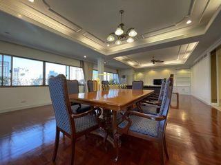 Apartamento en alquiler de 3 habitaciones en Watthana, Bangkok