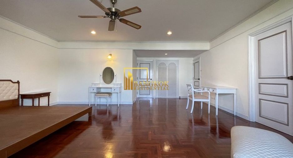 Apartamento en alquiler de 3 habitaciones en Watthana, Bangkok