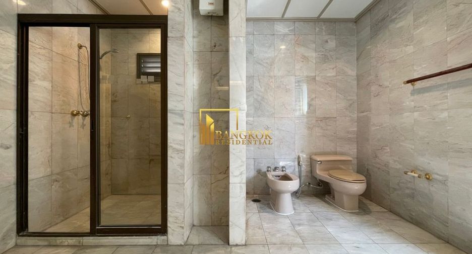 Apartamento en alquiler de 3 habitaciones en Watthana, Bangkok