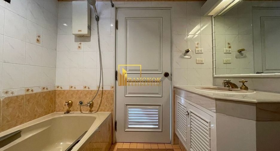 Apartamento en alquiler de 3 habitaciones en Watthana, Bangkok