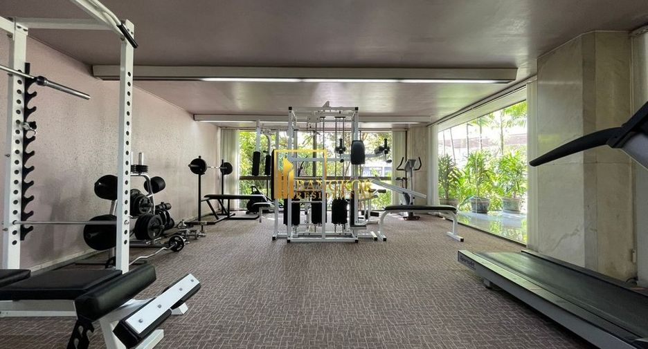 Apartamento en alquiler de 3 habitaciones en Watthana, Bangkok