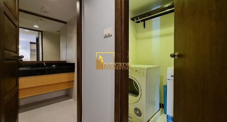 For rent 2 bedrooms apartment in Khlong Toei, Bangkok