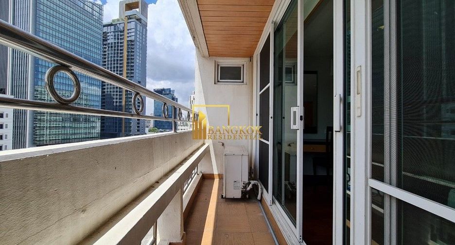 For rent 2 bedrooms apartment in Khlong Toei, Bangkok