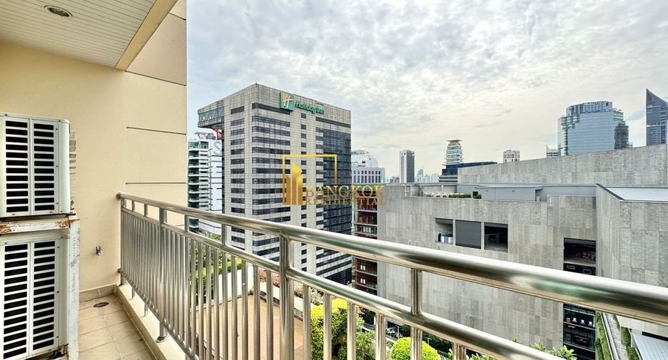 Apartamento en alquiler de 3 habitaciones en Khlong Toei, Bangkok
