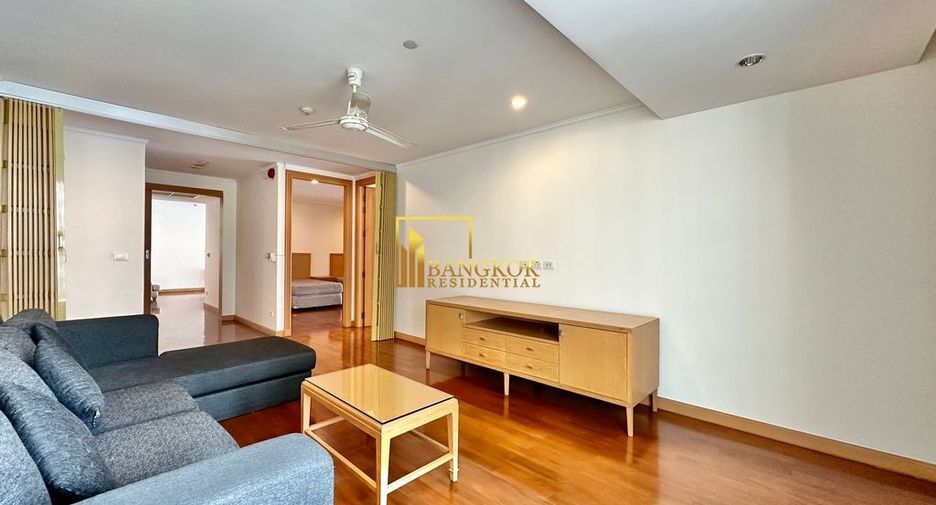 Apartamento en alquiler de 3 habitaciones en Khlong Toei, Bangkok