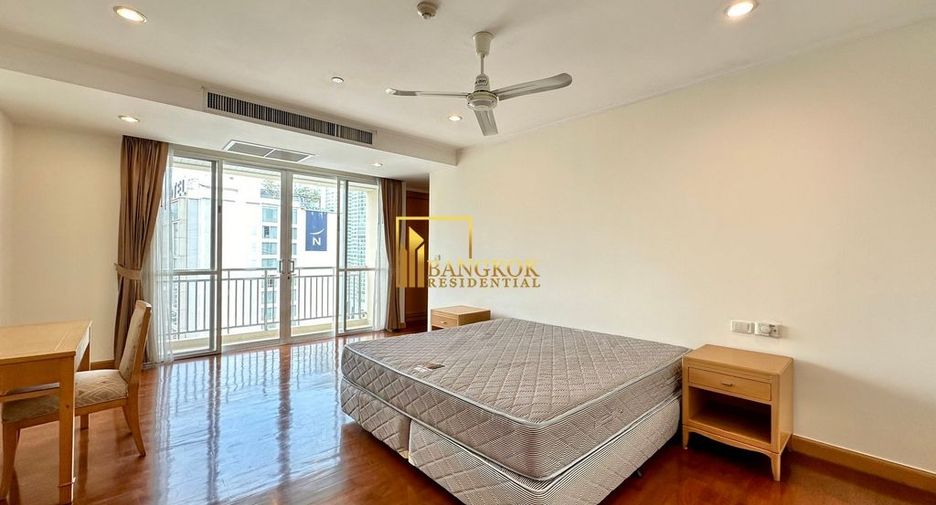 Apartamento en alquiler de 3 habitaciones en Khlong Toei, Bangkok
