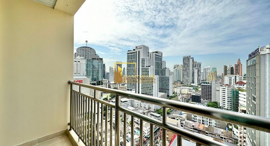 Apartamento en alquiler de 3 habitaciones en Khlong Toei, Bangkok