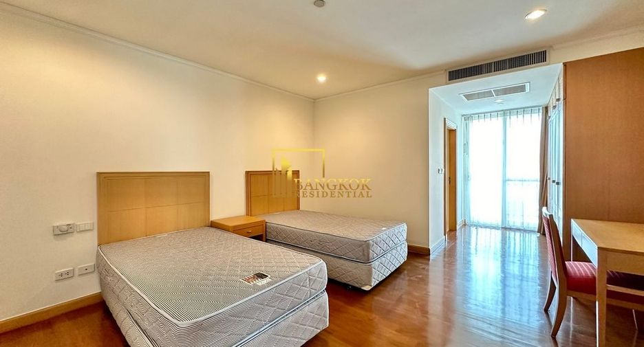 Apartamento en alquiler de 3 habitaciones en Khlong Toei, Bangkok