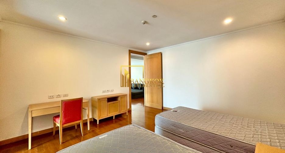 Apartamento en alquiler de 3 habitaciones en Khlong Toei, Bangkok