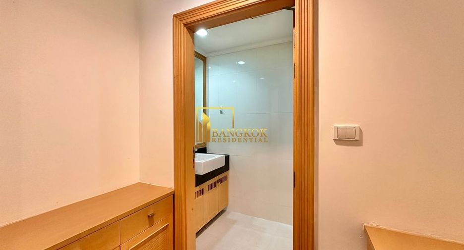 Apartamento en alquiler de 3 habitaciones en Khlong Toei, Bangkok