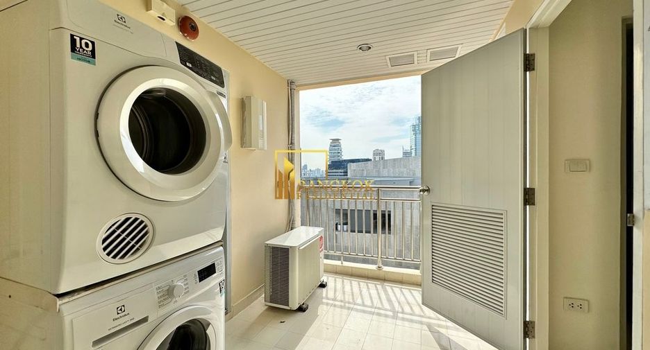 Apartamento en alquiler de 3 habitaciones en Khlong Toei, Bangkok
