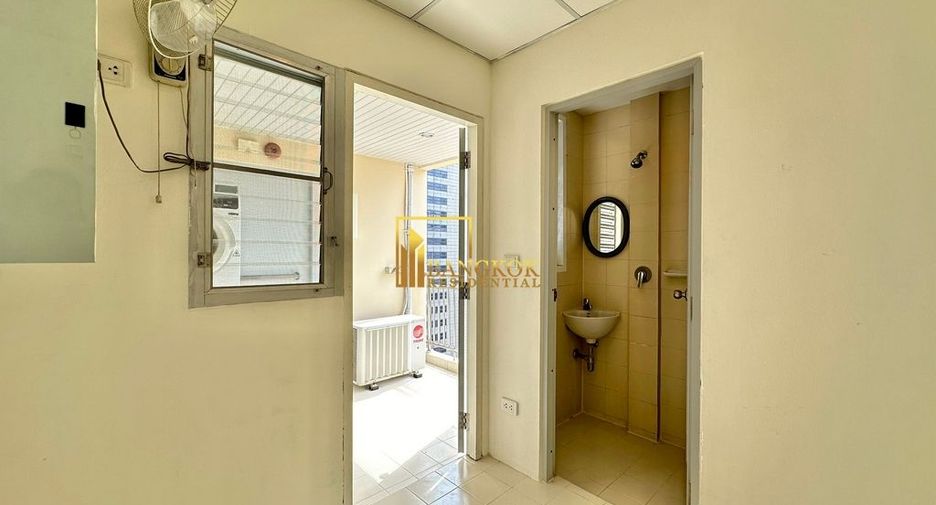 Apartamento en alquiler de 3 habitaciones en Khlong Toei, Bangkok