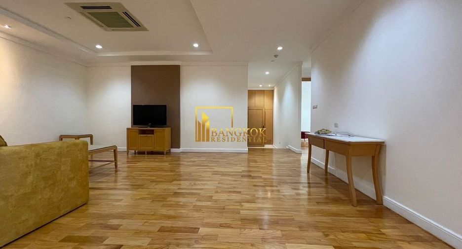 Apartment zur Miete mit 3 Zimmer in Khlong Toei, Bangkok