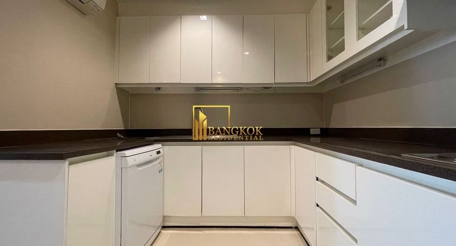 Apartment zur Miete mit 3 Zimmer in Khlong Toei, Bangkok