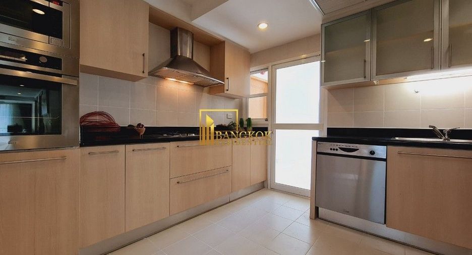 Apartment zur Miete mit 3 Zimmer in Khlong Toei, Bangkok