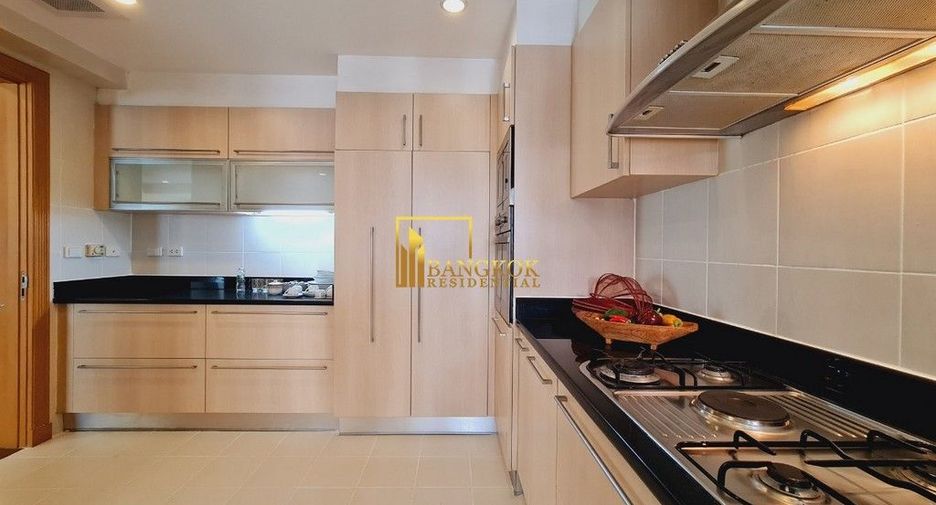 Apartment zur Miete mit 3 Zimmer in Khlong Toei, Bangkok