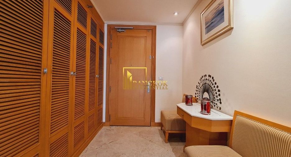 Apartment zur Miete mit 3 Zimmer in Khlong Toei, Bangkok