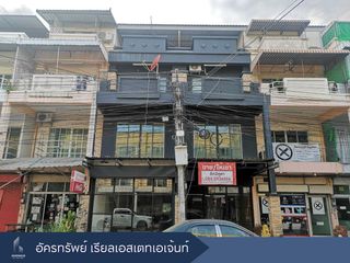 For sale 6 bed retail Space in Mueang Phitsanulok, Phitsanulok
