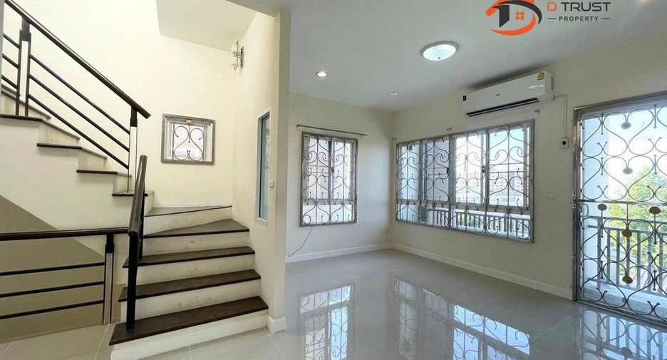 For rent and for sale 4 bedrooms townhouse in Bueng Kum, Bangkok