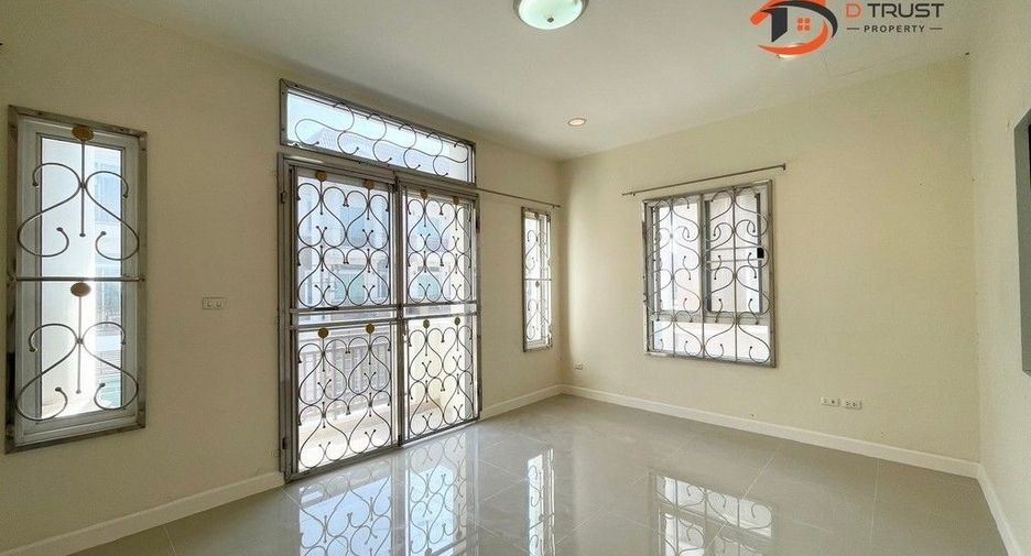 For rent and for sale 4 bedrooms townhouse in Bueng Kum, Bangkok