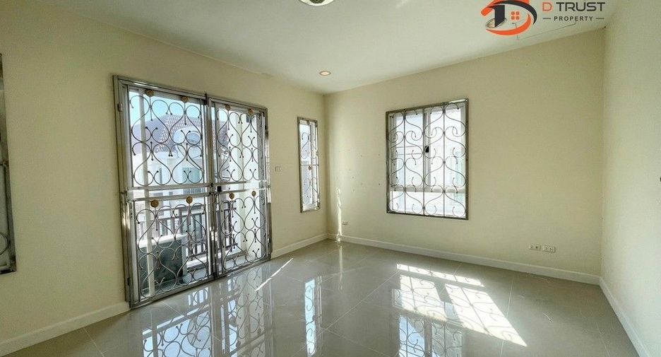 For rent and for sale 4 bedrooms townhouse in Bueng Kum, Bangkok