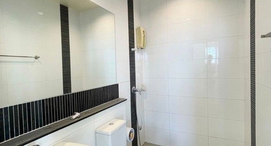 For rent and for sale 4 bedrooms townhouse in Bueng Kum, Bangkok