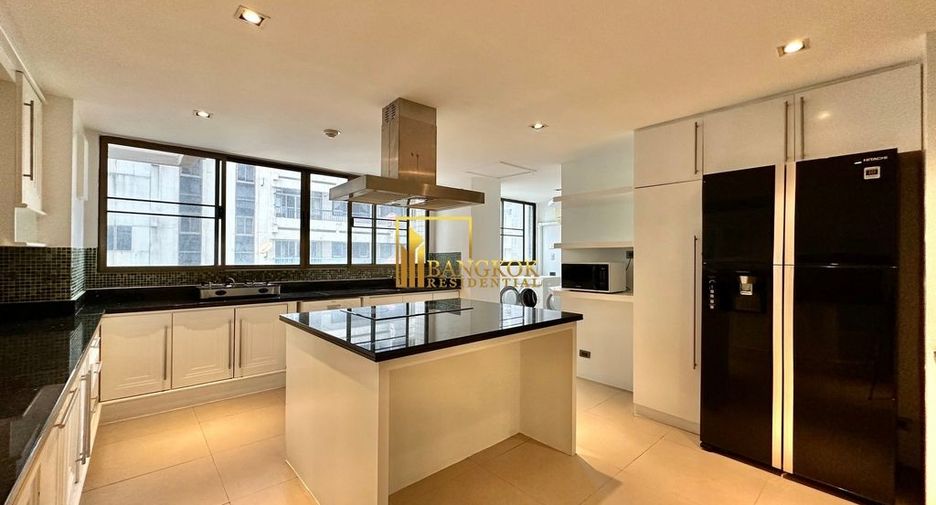 For rent 4 ベッドルーム apartment in Khlong Toei, Bangkok