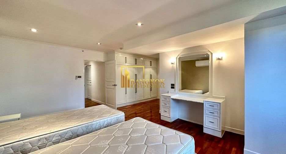 For rent 4 ベッドルーム apartment in Khlong Toei, Bangkok