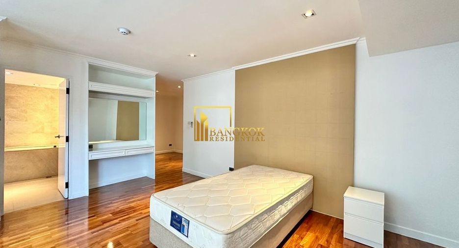 For rent 4 ベッドルーム apartment in Khlong Toei, Bangkok
