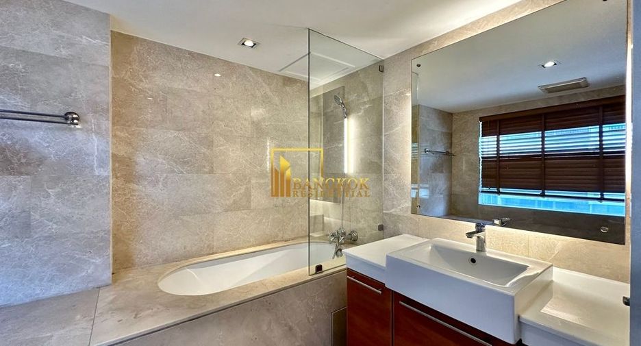 For rent 4 ベッドルーム apartment in Khlong Toei, Bangkok