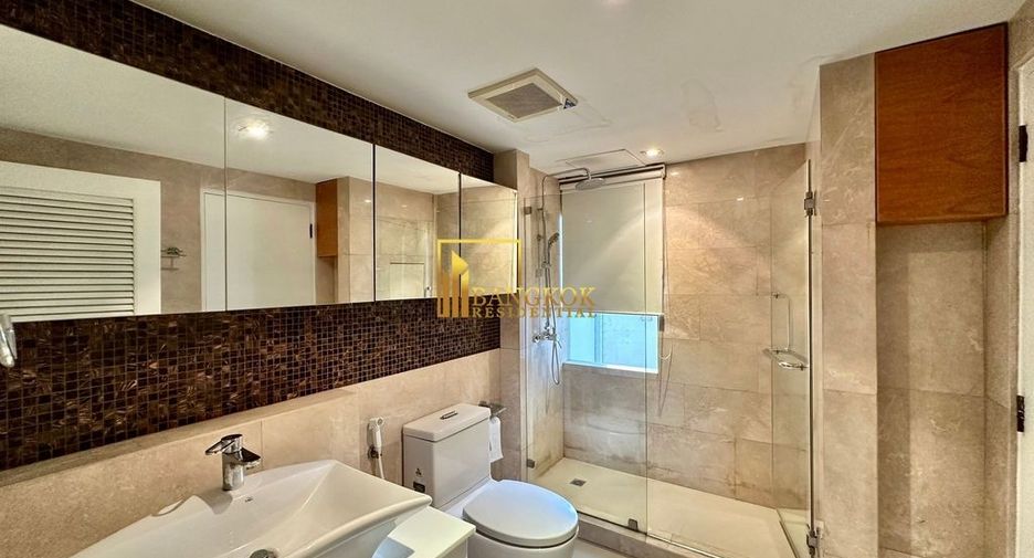 For rent 4 ベッドルーム apartment in Khlong Toei, Bangkok