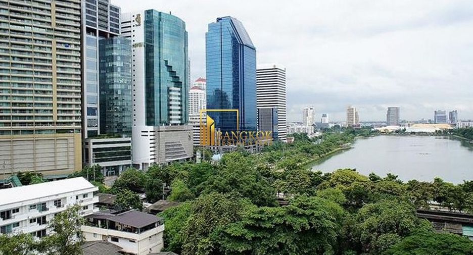 For rent 4 ベッドルーム apartment in Khlong Toei, Bangkok