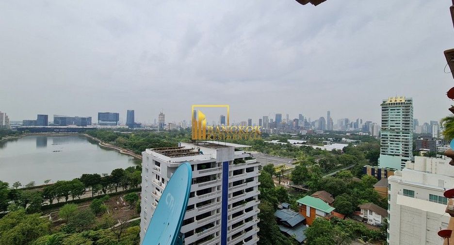 For rent 4 ベッドルーム apartment in Khlong Toei, Bangkok