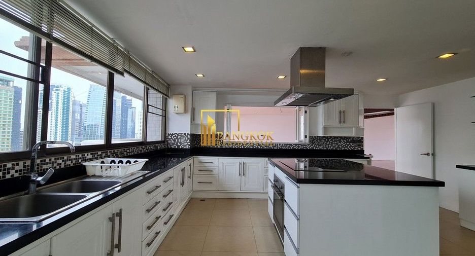 For rent 4 ベッドルーム apartment in Khlong Toei, Bangkok