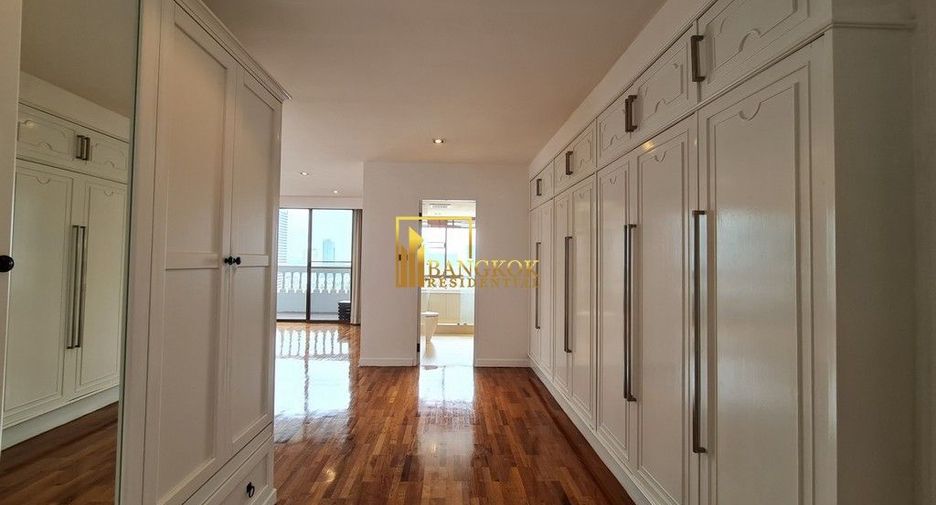 For rent 4 ベッドルーム apartment in Khlong Toei, Bangkok