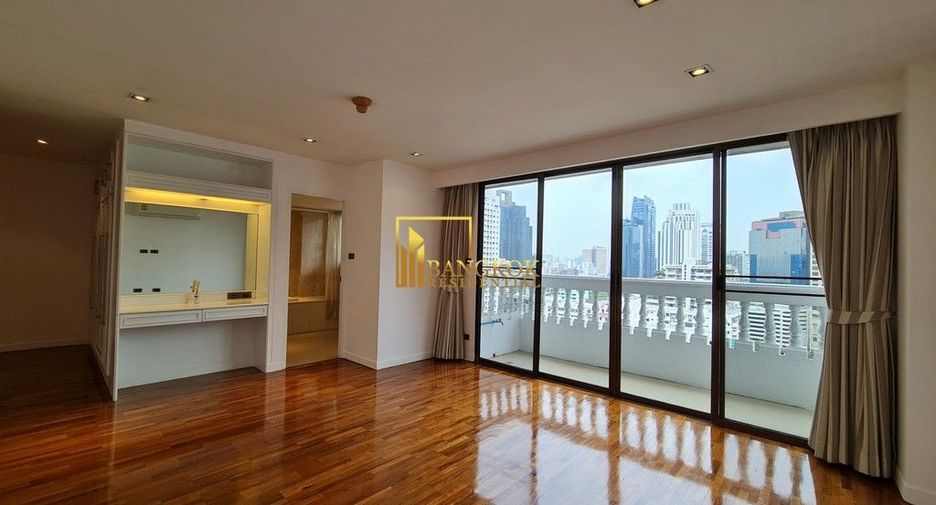 For rent 4 ベッドルーム apartment in Khlong Toei, Bangkok