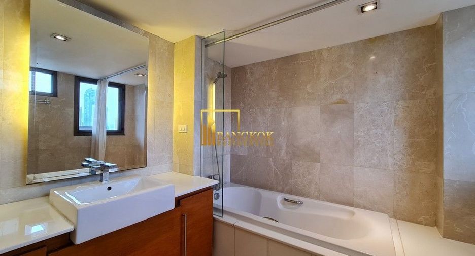 For rent 4 ベッドルーム apartment in Khlong Toei, Bangkok