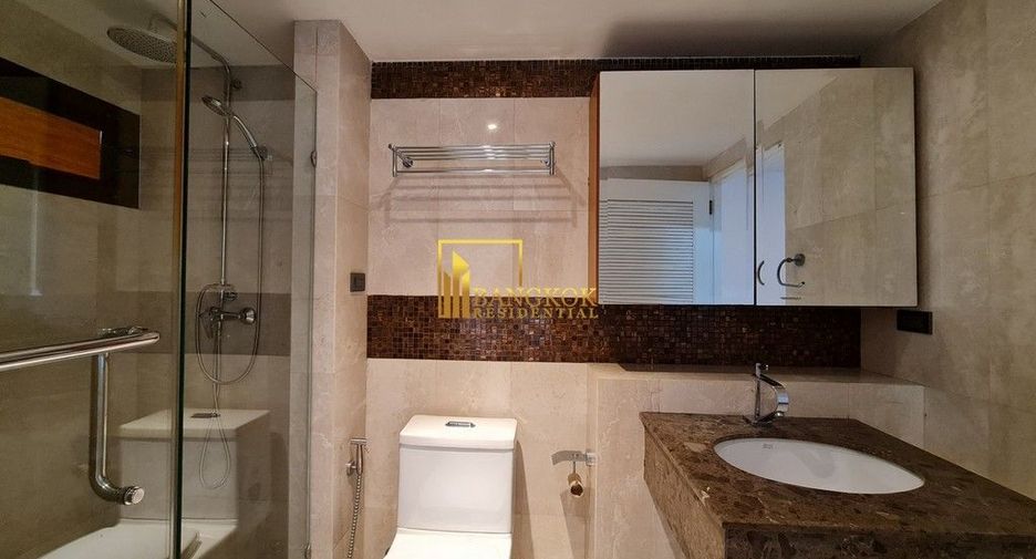 For rent 4 ベッドルーム apartment in Khlong Toei, Bangkok